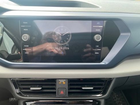 Used 2023 Volkswagen Taos SE FWD image 14