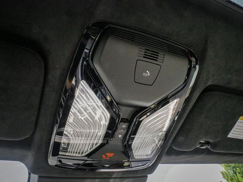 Used 2024 BMW X6 M60i AWD/4WD image 27