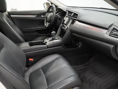 Used 2018 Honda Civic Touring image 48