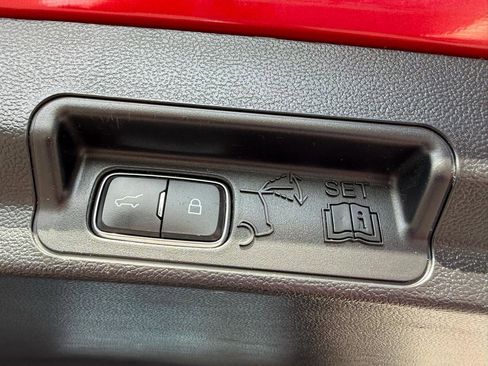 Used 2020 Ford Explorer Limited RWD image 20