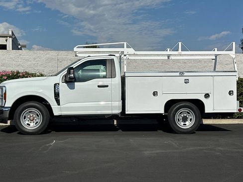 New 2025 Ford F350 XL w/ XL Chrome Package image 7