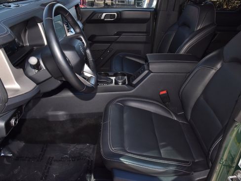 Certified 2025 Ford Bronco Outer Banks image 13