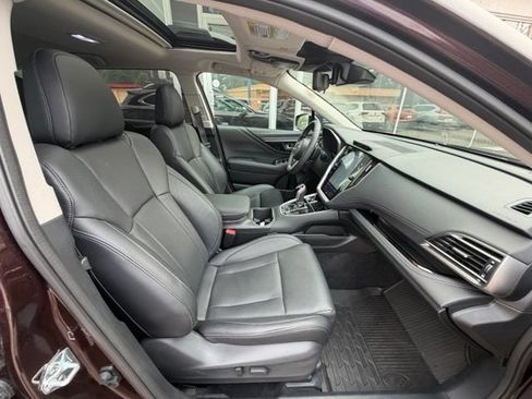 Used 2025 Subaru Outback Touring XT AWD/4WD image 11