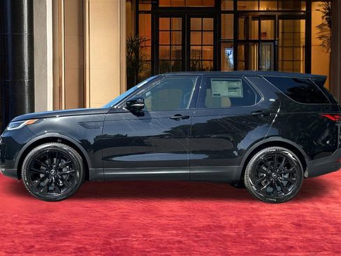 New 2026 Land Rover Discovery S AWD/4WD image 2