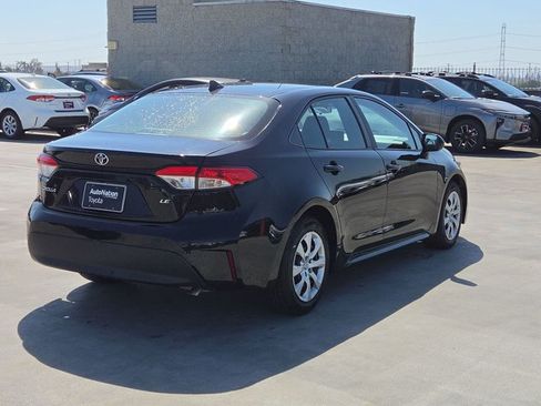 Used 2024 Toyota Corolla LE FWD image 5