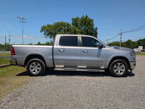 Used 2022 RAM 1500 Laramie AWD/4WD image 4