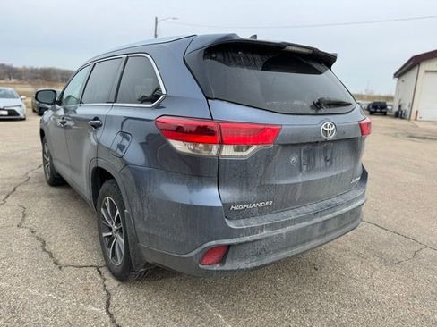 Certified 2019 Toyota Highlander XLE image 16