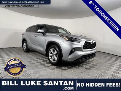 Used 2023 Toyota Highlander LE