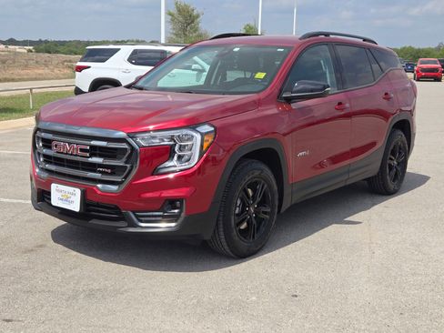 Used 2024 GMC Terrain AT4 image 7