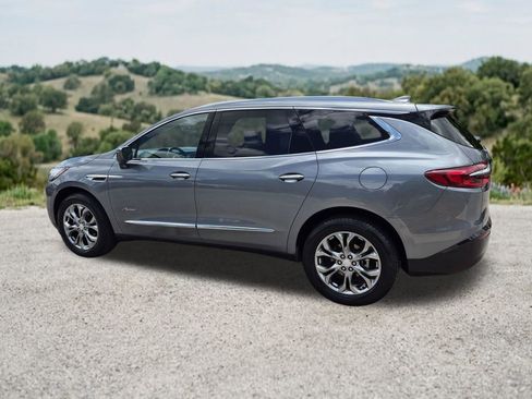 Used 2019 Buick Enclave Avenir w/ Avenir Technology Package FWD image 7