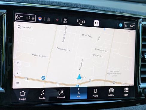 Used 2024 Chrysler Pacifica Pinnacle w/ Trailer Tow Group image 32