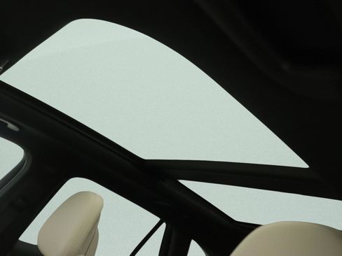 New 2026 Mercedes-Benz GLC 300 image 10