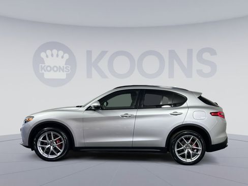 Used 2019 Alfa Romeo Stelvio Ti Sport w/ Quick Order Package 22S Sport image 2