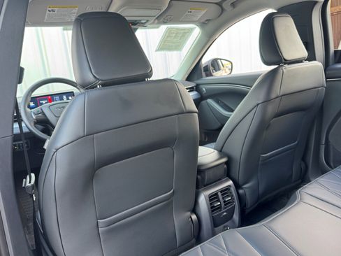 Used 2023 Ford Mustang Mach-E Select image 33