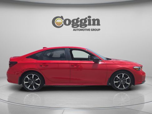Used 2025 Honda Civic Sport Touring image 6
