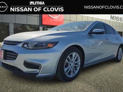 Used 2018 Chevrolet Malibu LT FWD image 1