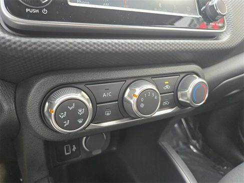 Used 2024 Nissan Kicks S image 26