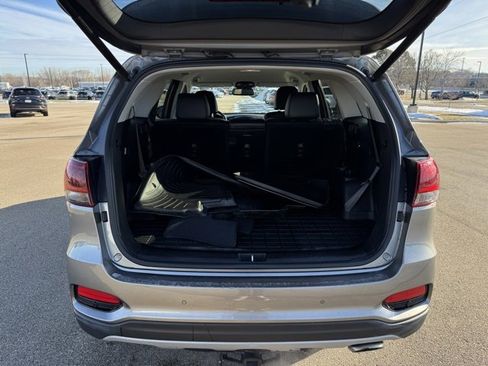 Used 2019 Kia Sorento EX image 38