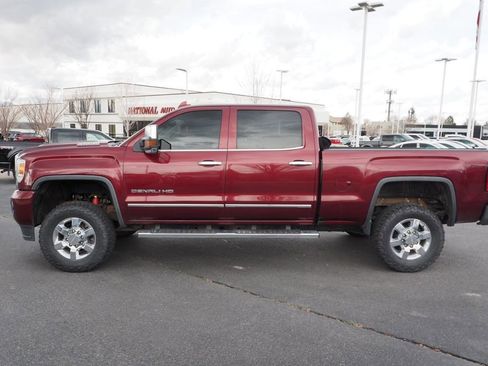 Used 2017 GMC Sierra 3500 Denali w/ Duramax Plus Package image 8