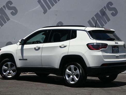Used 2019 Jeep Compass Latitude FWD image 7