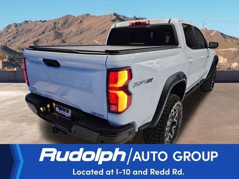 Used 2025 Chevrolet Colorado ZR2 w/ Off-Road Front Bumper Package AWD/4WD image 5