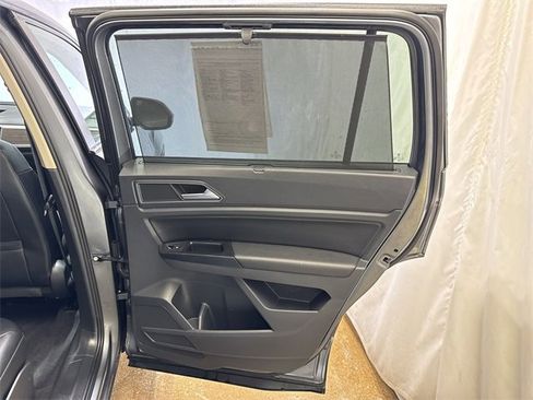 Used 2019 Volkswagen Atlas SE w/ Panoramic Sunroof Package image 27