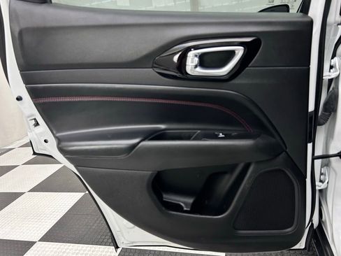 Used 2023 Jeep Compass Trailhawk image 17