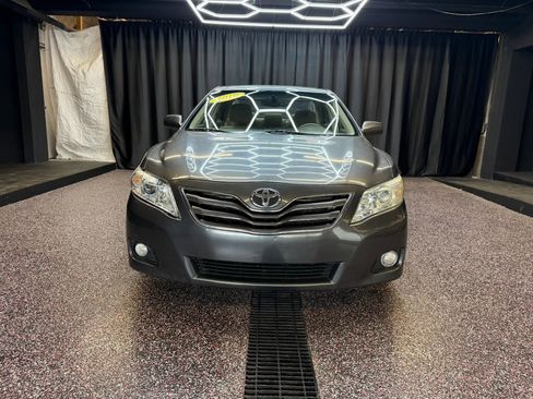 Used 2010 Toyota Camry FWD image 2