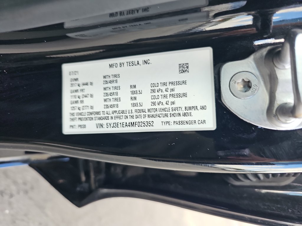 Used 2021 Tesla Model 3 Standard Range Plus RWD image 33