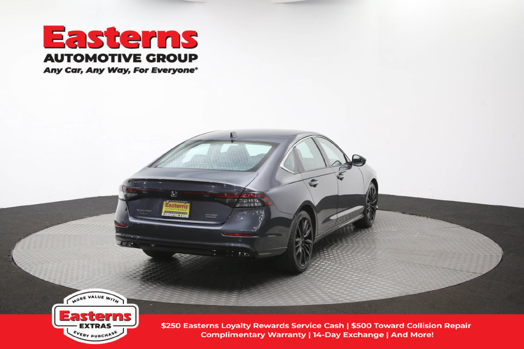 Used 2023 Honda Accord Touring image 43