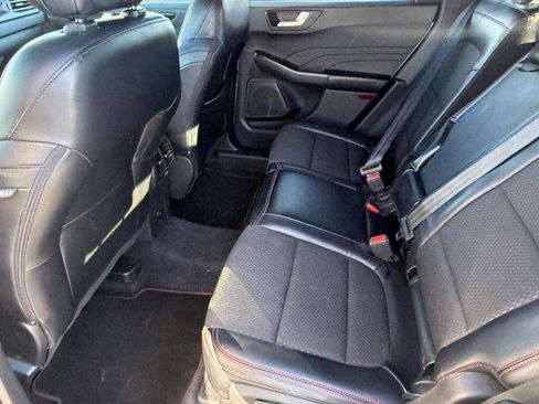 Used 2023 Ford Escape ST-Line image 17