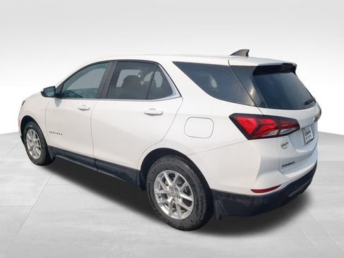 Used 2023 Chevrolet Equinox LT AWD/4WD image 3
