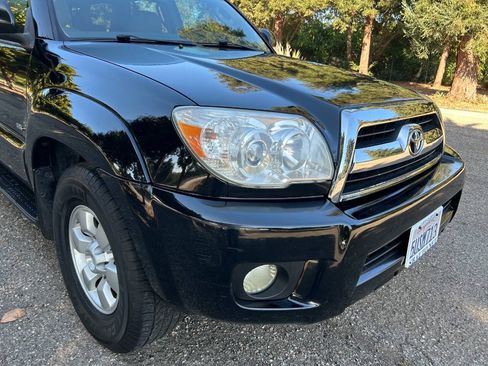 Used 2006 Toyota 4Runner SR5 RWD image 12