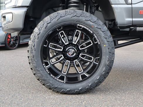 Used 2024 Ford F350 Platinum AWD/4WD image 10