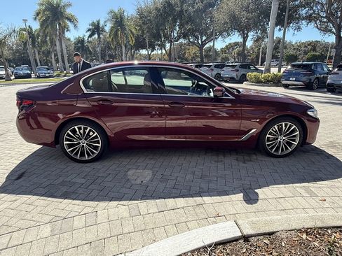 Used 2023 BMW 530e w/ Convenience Package image 10