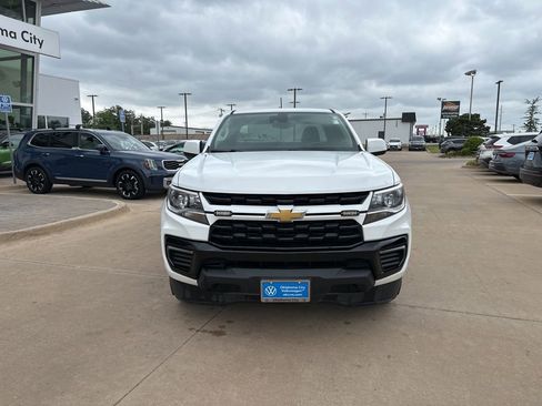 Used 2022 Chevrolet Colorado LT w/ Fleet Safety Package RWD image 2