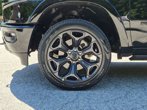 Used 2024 RAM 1500 Limited AWD/4WD image 37