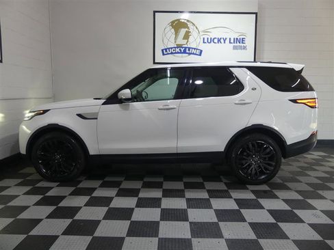 Used 2017 Land Rover Discovery HSE AWD/4WD image 7