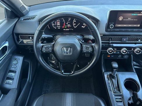 Used 2023 Honda Civic Sport image 28