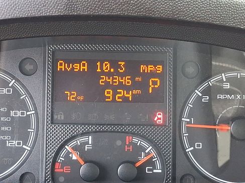 Used 2021 RAM ProMaster 2500 w/ Premium Appearance Group FWD image 5