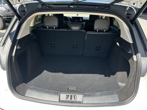 Used 2023 Lincoln Corsair Reserve w/ Equipment Group 201A image 17