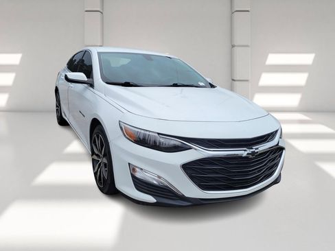 Used 2020 Chevrolet Malibu RS image 3