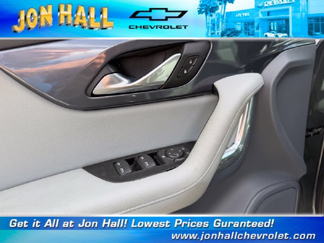 Used 2020 Chevrolet Blazer LT w/ Sound & Technology Package FWD image 18