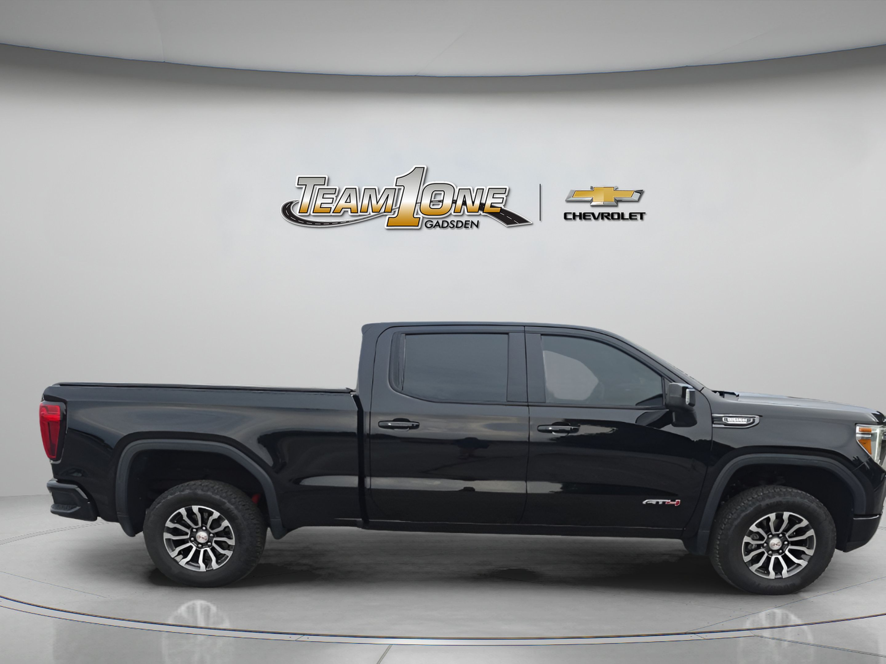 Used 2021 GMC Sierra 1500 AT4 w/ AT4 Value Package AWD/4WD image 9