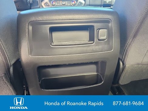 Used 2017 Chevrolet Silverado 1500 LT w/ All Star Edition AWD/4WD image 14