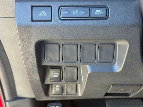 Used 2022 Nissan Frontier SV RWD image 24