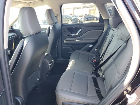 New 2025 Lincoln Corsair Reserve image 25