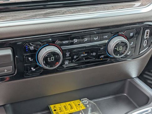 New 2026 Chevrolet Silverado 1500 LTZ w/ LTZ Premium Package AWD/4WD image 29