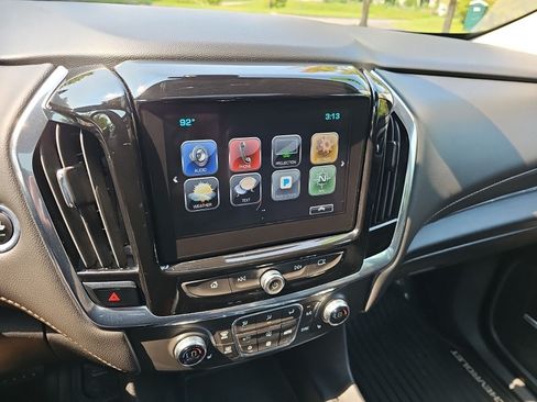 Used 2019 Chevrolet Traverse RS AWD/4WD image 20
