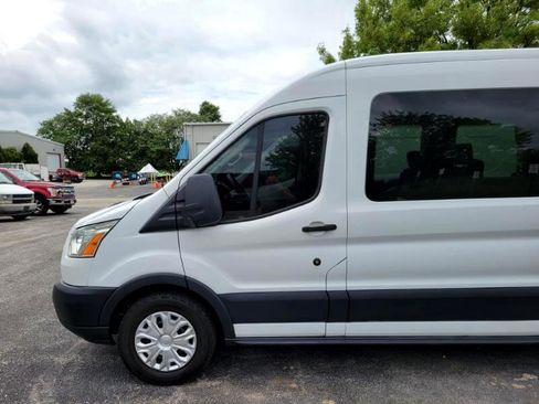 Used 2018 Ford Transit 350 XLT image 4
